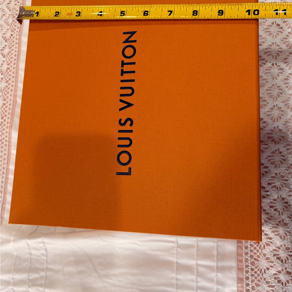 COPY - COPY - COPY - COPY - Large Louis Vuitton orange box